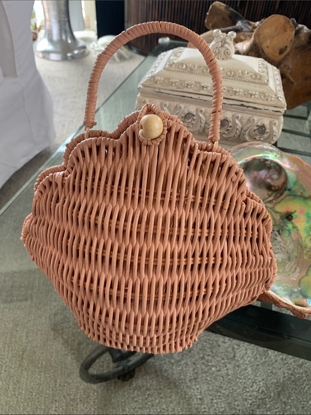 NWOT Anthropologie Olli Ella Rattan Seashell handbag shell bag